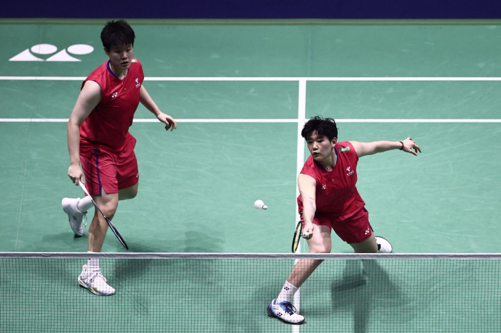 利物浦球迷有眼福了！《太阳报》发文介绍了基耶萨的妻子露西亚.